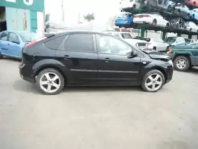 Veículo de Sucata ford focus berlina (cap) 1.6 cat do ano 2006 alimentado hxda