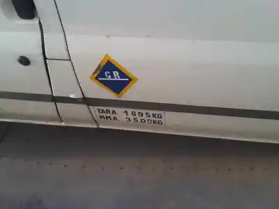 Здавання транспортного засобу ford transit combi ´06 ft 350 l trend року 2000 потужний d4fa