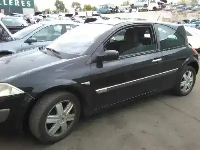 Veículo de Sucata renault megane ii berlina 3p confort authentique do ano 2003 alimentado k4m t7