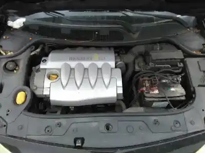 Veículo de Sucata renault megane ii berlina 3p confort authentique do ano 2003 alimentado k4m t7