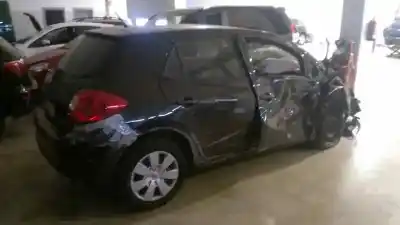 Veículo de Sucata toyota auris luna+ do ano 2008 alimentado 1nd