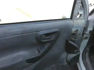 Veículo de Sucata opel combo cargo do ano 2003 alimentado y17dt