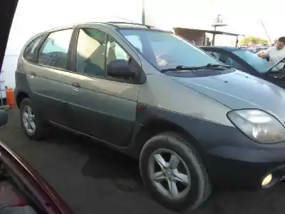 Scrapping Vehicle renault scenic rx4 (ja0) 2.0 16v dynamique of the year 2000 powered f4r c7