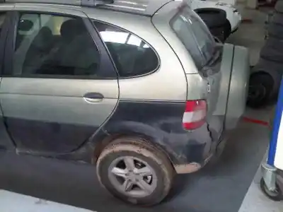 Scrapping Vehicle renault scenic rx4 (ja0) 2.0 16v of the year 2000 powered f4r