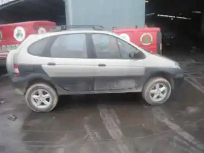 Scrapping Vehicle renault scenic rx4 (ja0) 2.0 16v of the year 2000 powered f4r