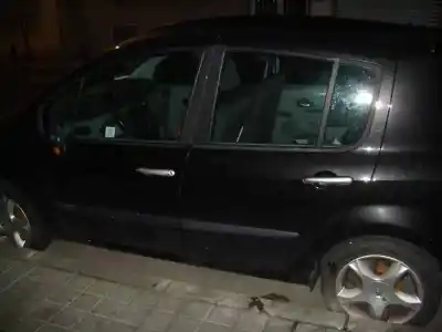 Veículo de Sucata RENAULT GRAND MODUS 1.5 dCi Diesel FAP do ano 2004 alimentado K9K J7