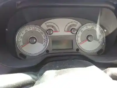 Veículo de Sucata fiat linea (323_, 110_) 1.3 d multijet (323axb11 323axb1a) do ano 2008 alimentado 199a3000