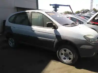 Scrapping Vehicle renault scenic rx4 (ja0) 1.9 dci salomon of the year 2002 powered f9q k7