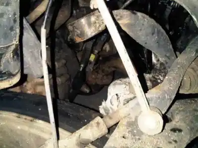 Veicolo di demolizione ford focus berlina (cap) 1.6 tdci cat dell'anno 2005 alimentato g8da