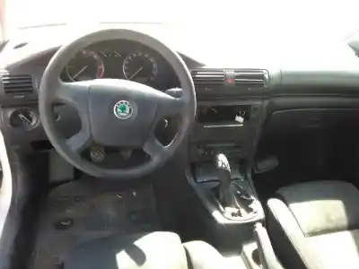 Veículo de Sucata skoda superb (3u4) collection do ano 2006 alimentado bsv