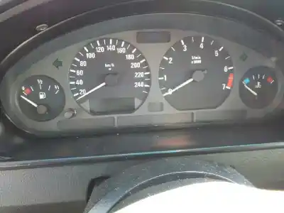 Vehicul casat bmw serie 3 compacto (e36) 318ti al anului 1994 alimentat 184s1