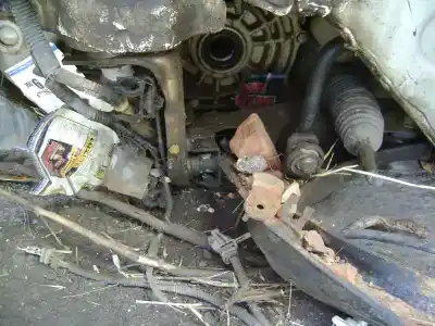 Veículo de Sucata renault megane ii sedán (lm0/1_) 1.9 dci (lm0g lm1g lm2c) do ano 2004 alimentado f9q Veículo de Sucata renault megane ii sedán (lm0/1_) 1.9 dci (lm0g lm1g lm2c) do ano 2004 alimentado f9q
