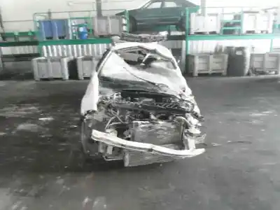 Veículo de Sucata renault megane ii sedán (lm0/1_) 1.9 dci (lm0g lm1g lm2c) do ano 2004 alimentado f9q Veículo de Sucata renault megane ii sedán (lm0/1_) 1.9 dci (lm0g lm1g lm2c) do ano 2004 alimentado f9q