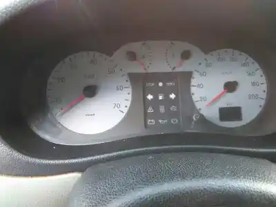 Veicolo di demolizione renault kangoo (f/kc0) expression dell'anno 2001 alimentato k9k b7