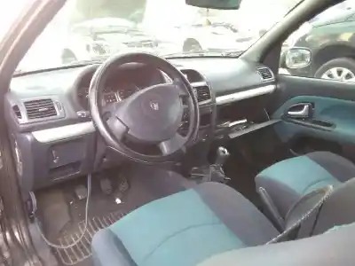 Здавання транспортного засобу renault clio ii fase ii (b/cb0) 1.4 16v року 2003 потужний k4j c7