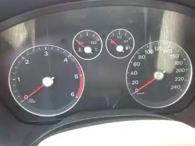 Veículo de Sucata ford focus berlina (cap) trend do ano 2006 alimentado hhda