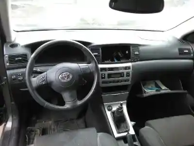 Verschrottungsfahrzeug toyota corolla (_e12_) 1.4 d (nde120_) des jahres 2005 angetrieben 1nd