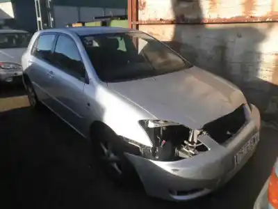 Veículo de Sucata toyota corolla (e12) 1.4 linea terra berlina do ano 2000 alimentado 3zz-fe