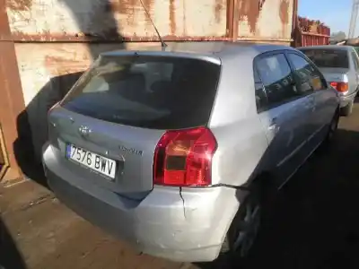 Veículo de Sucata toyota corolla (e12) 1.4 linea terra berlina do ano 2000 alimentado 3zz-fe