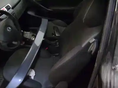 Veículo de Sucata fiat stilo (192) 1.4 do ano 2004 alimentado 843a1.000