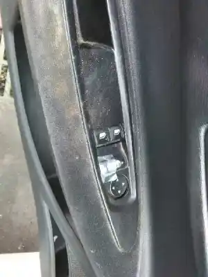 Veículo de Sucata citroen c4 berlina sx do ano 2005 alimentado 9hy