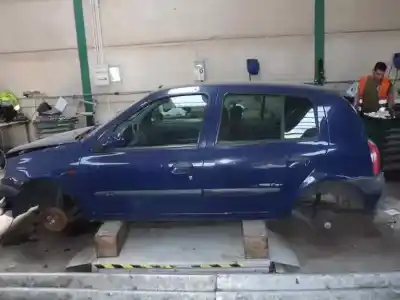 Scrapping Vehicle renault clio ii fase ii (b/cb0) 1.2 16v of the year 2001 powered d4f