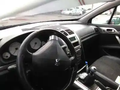 Veículo de Sucata peugeot 407 premium do ano 2007 alimentado rhr