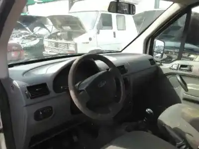 Здавання транспортного засобу ford tourneo connect (tc7) familiar року 2003 потужний hcpb