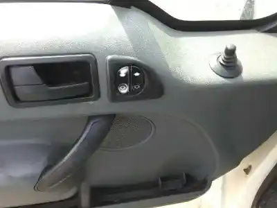 Здавання транспортного засобу ford tourneo connect (tc7) familiar року 2003 потужний hcpb