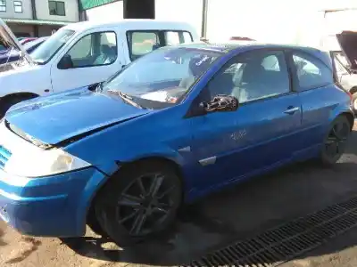 Veículo de Sucata renault megane ii berlina 3p confort authentique do ano 2004 alimentado k4m t7