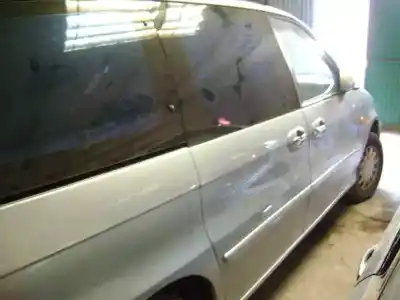 Veículo de Sucata kia carnival * do ano 2001 alimentado j3