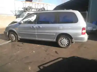 Veículo de Sucata KIA CARNIVAL * do ano 2001 alimentado J3
