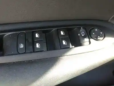 Veicolo di demolizione citroen c4 lim. collection dell'anno 2014 alimentato 9h06