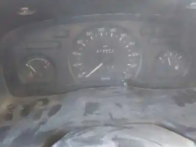 Veículo de Sucata ford transit caja cerrada, corta (fy) 2.0 td cat do ano 2001 alimentado d3fa