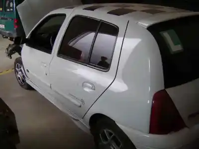 Здавання транспортного засобу renault clio ii fase ii (b/cb0) 1.9 dti diesel року 2001 потужний f9q