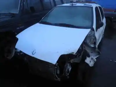 Здавання транспортного засобу renault clio ii fase ii (b/cb0) 1.9 dti diesel року 2001 потужний f9q