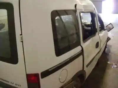 Veículo de Sucata opel combo 1.7 16v dti cat (y 17 dt / lr6) do ano 2003 alimentado y17dt