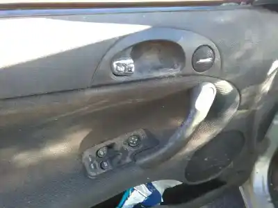 Veicolo di demolizione alfa romeo 147 (190) 2.0 16v cat dell'anno 2002 alimentato ar32310