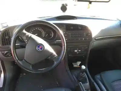 Veicolo di demolizione saab 9-3 berlina 2.2 s tid dell'anno 2002 alimentato d223l