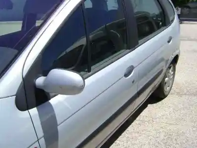 Scrapping Vehicle renault scenic (ja..) 1.8 of the year 2000 powered f4p