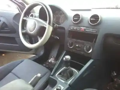 Veículo de Sucata audi a3 (8p) 2.0 tdi ambiente do ano 2003 alimentado bkd