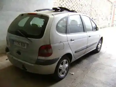 Scrapping Vehicle renault scenic (ja..) 1.9 dci authentique of the year 2000 powered f9q732