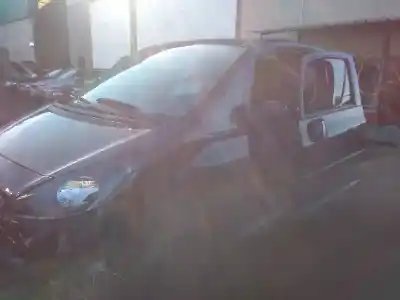 Veículo de Sucata peugeot 1007 1.4 hdi do ano 2006 alimentado 8hz