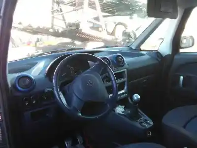 Veículo de Sucata peugeot 1007 1.4 hdi do ano 2006 alimentado 8hz