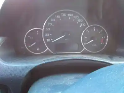 Veículo de Sucata peugeot 1007 1.4 hdi do ano 2006 alimentado 8hz