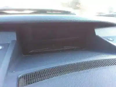 Veículo de Sucata peugeot 1007 1.4 hdi do ano 2006 alimentado 8hz