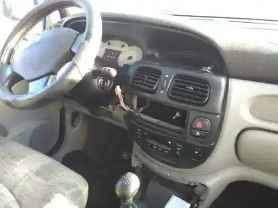 Veicolo di demolizione renault scenic rx4 (ja0) 2.0 16v dell'anno 2000 alimentato f4r c7