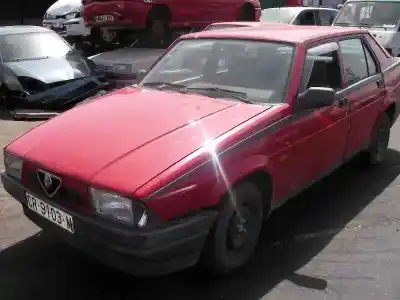 Sloopvoertuig alfa romeo 75 * van het jaar 1990 aangedreven ar61201
