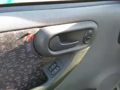 Здавання транспортного засобу opel corsa c elegance року 2001 потужний z14xe