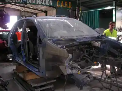 Veículo de Sucata daewoo tacuma se do ano 2003 alimentado 